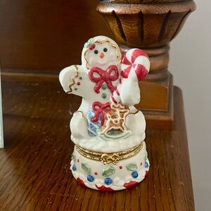 Vintage Gingerbread Man Porcelain Trinket Box